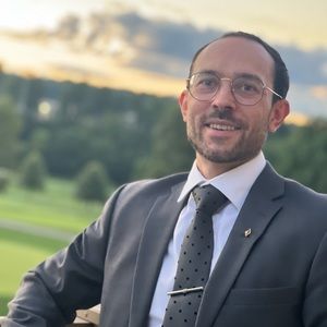 Meet your Posher, Christopher